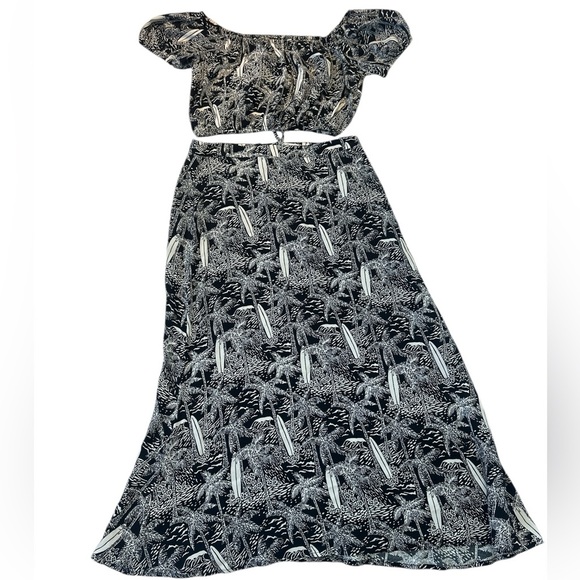 Reformation Lanai Tropical Print Skirt Set - Picture 6 of 14